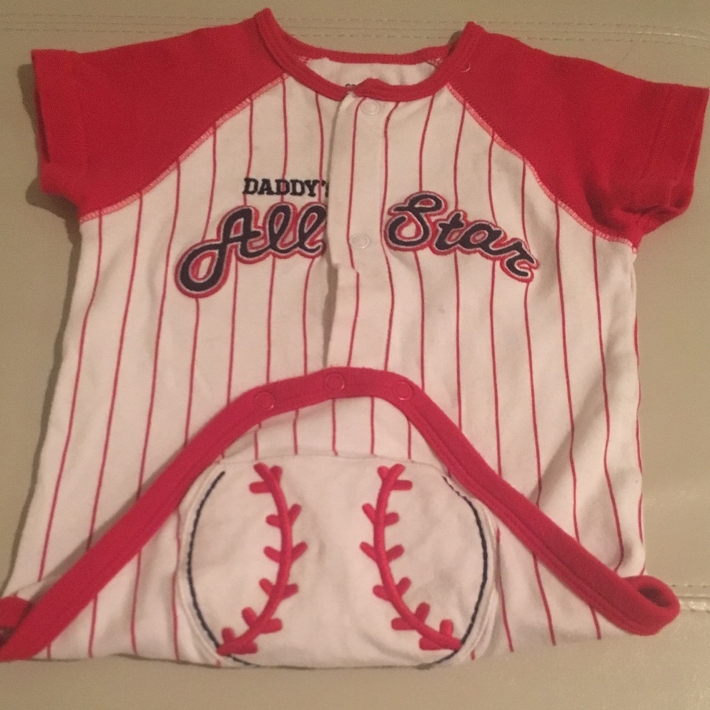 ⚾️Daddy’s All Star Onesie 12 months Carters⚾️